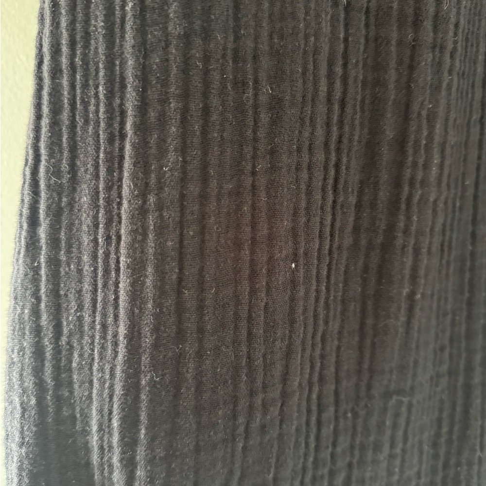 XiRENA Black Sleeveless Maxi Dress with Ruffled Neck - Picture 7 of 12